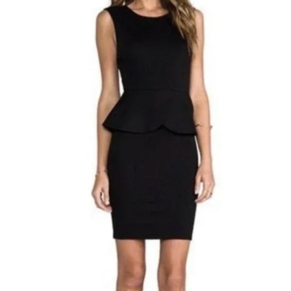 Alice + Olivia Employed Black Peplum Sheath Sleeveless Back Zip Mini Dress 4 EUC
